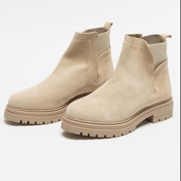 Steve Madden Moira Suede Pull On Boots With Side Stretch Light Tan Cream 10 NWOB - Picture 1 of 14